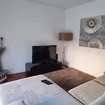 Casa Da Praca 1 *
